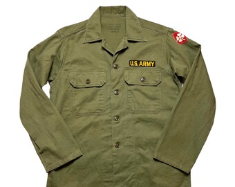 Vintage 1960s OG-107 Type 2 US Army Utility Shirt ~ M ~ Military Uniform ~ Vietnam War ~ Patches / Named ~ 4th Army Patch