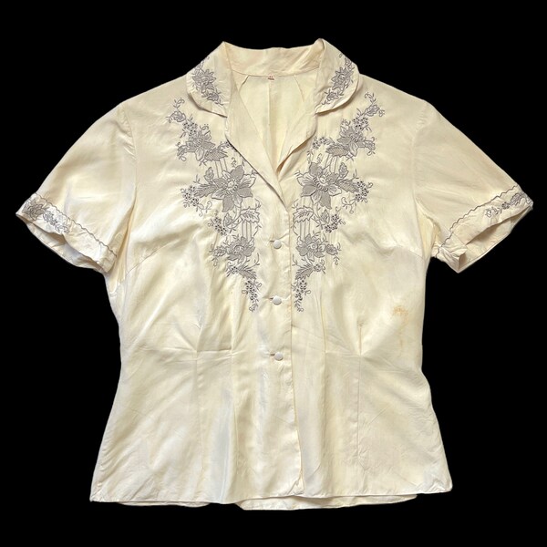 Vintage 1930s/1940s Women's Embroidered Silk Blouse ~ S ~ Short Sleeve Button-Up Shirt ~ 30s / 40s