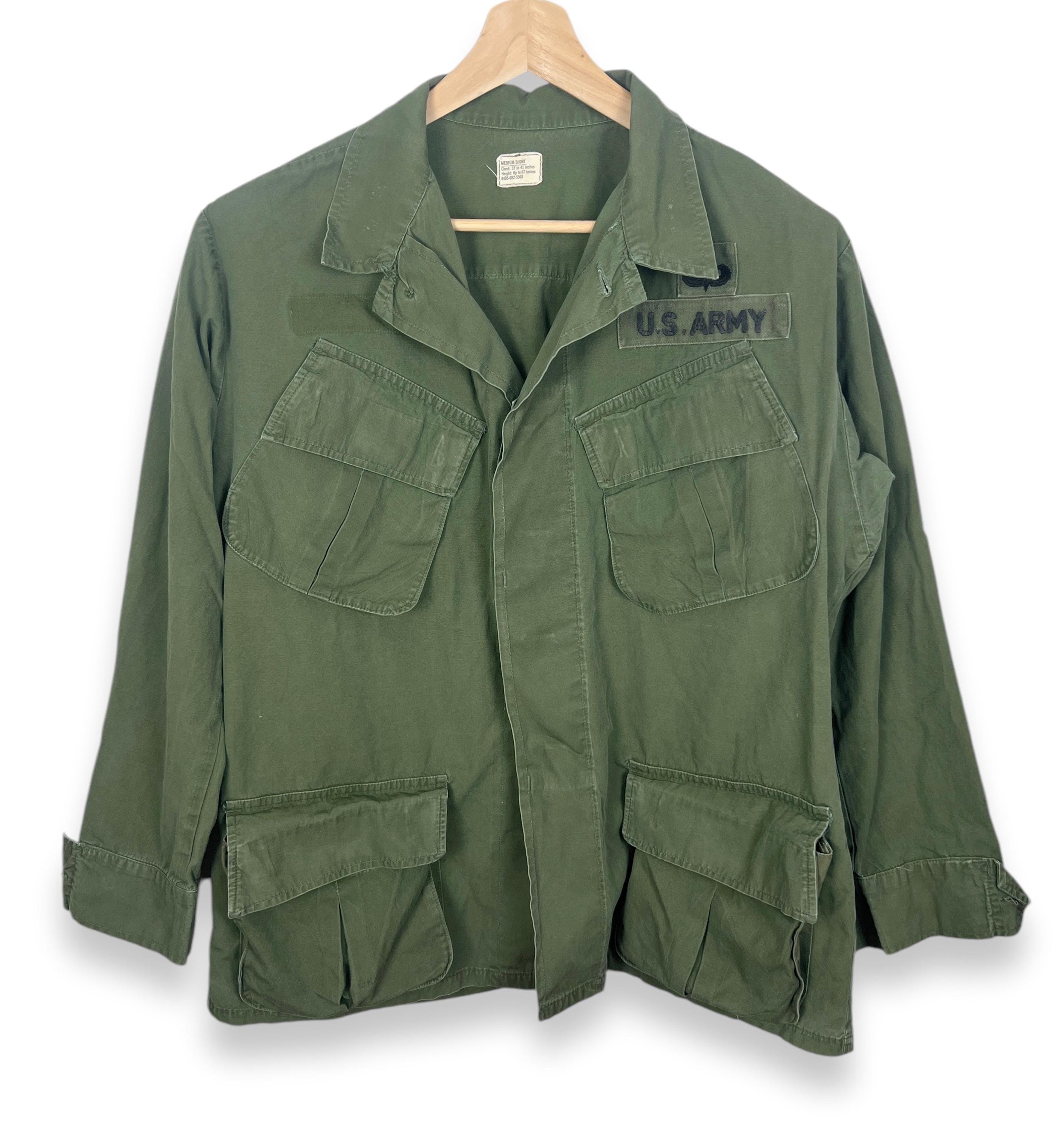 Vintage 1970s Vietnam War US Army Jungle Fatigue Jacket ~ Medium
