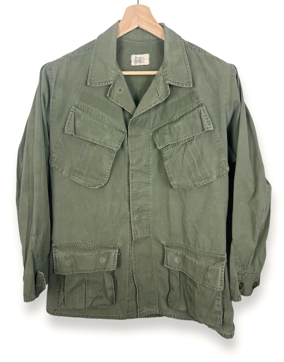 Vintage 1960s Vietnam War US Army Jungle Fatigue Jacket