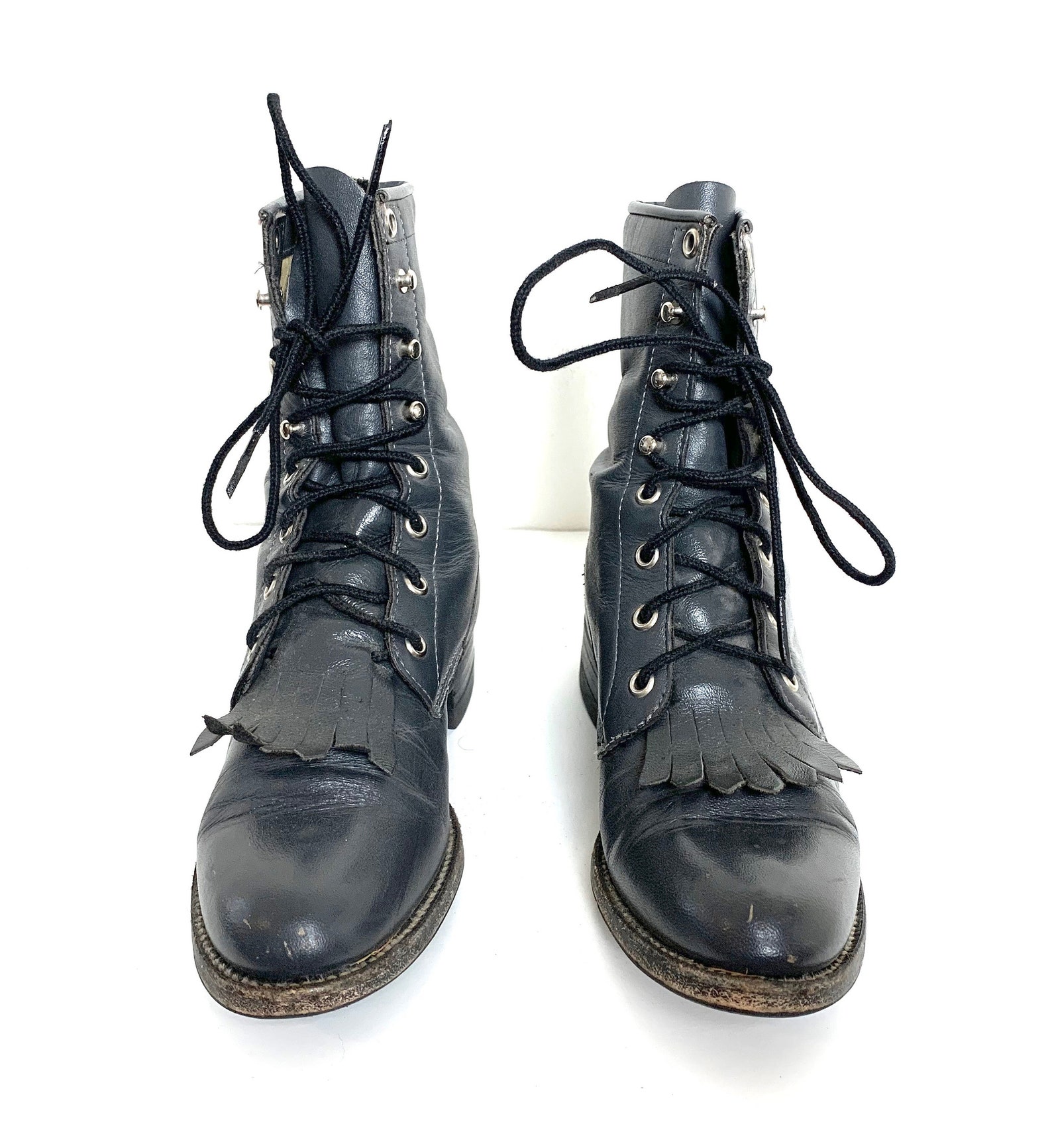 lace up ropers