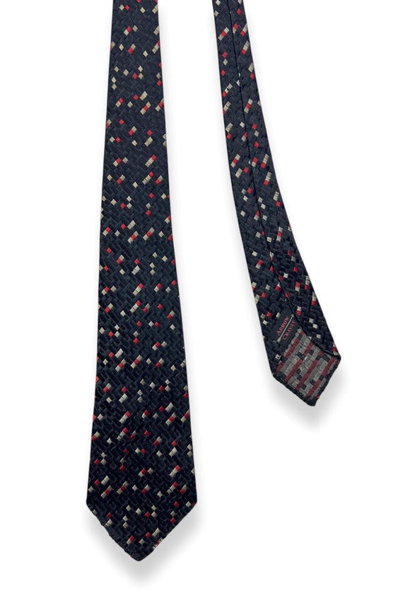 arrow necktie