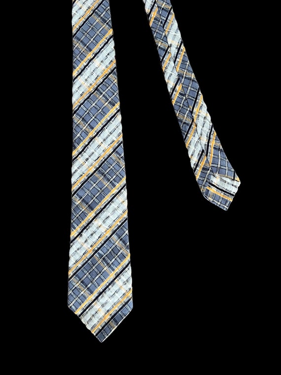 seersucker necktie