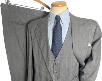 Vintage Wool 3pc Herringbone Suit ~ size 44 R ~ vest / waistcoat ~ pants / jacket / sport coat ~ Preppy / Ivy Style / Trad