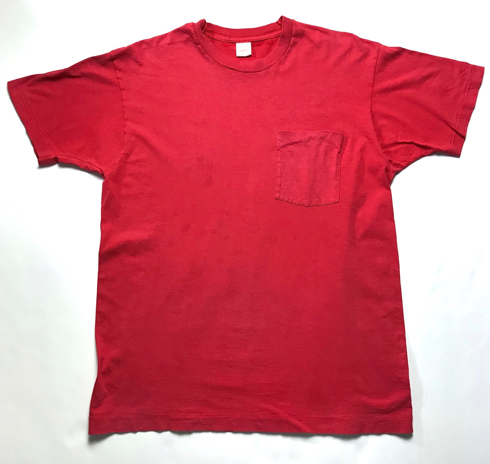 Vintage 1980s Fruit of the Loom Distressed Pocket T-shirt - Etsy