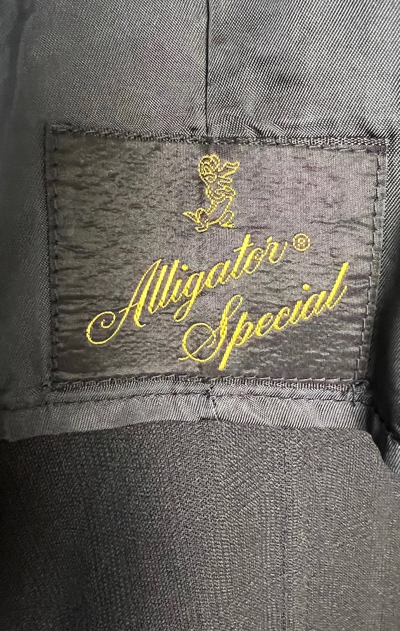 Alligator Script Vintage 1960s