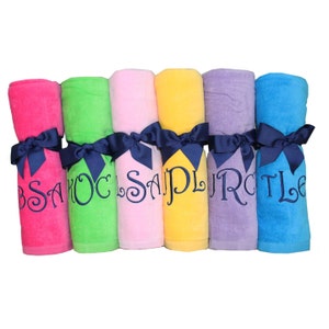 Asciugamano da spiaggia monogrammato, asciugamano da spiaggia personalizzato, asciugamano da spiaggia da damigella d'onore, regalo di nozze di nozze di nozze di nozze,