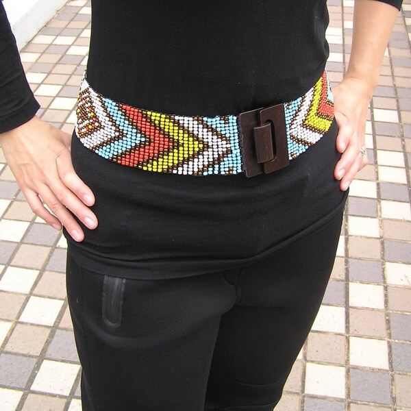 Boho Beads Belt, Stretchy belt, Wood Buckle, Hippie Belt, Bohemian Belt, Tribal Beaded Belt