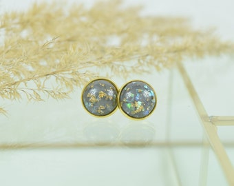 Stud earrings gold cabochon in gray with gold foil.