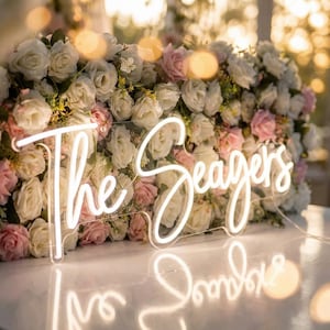 Custom Wedding Neon Sign, Last Name Neon Sign, Wedding Backdrop Sign, LED Neon Light, Reception Decor, Floral Wall Sign, Personalized Signs