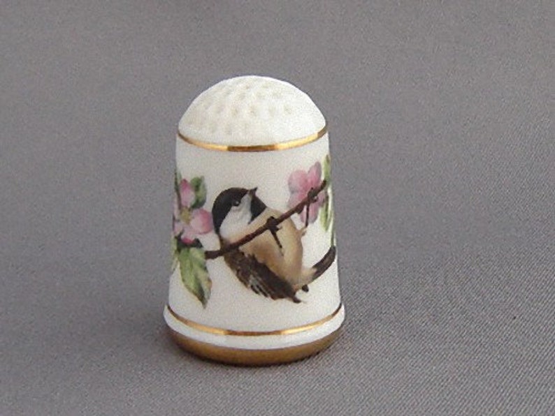 Franklin Thimble Black-capped Chickadee Garden Bird Series image 1