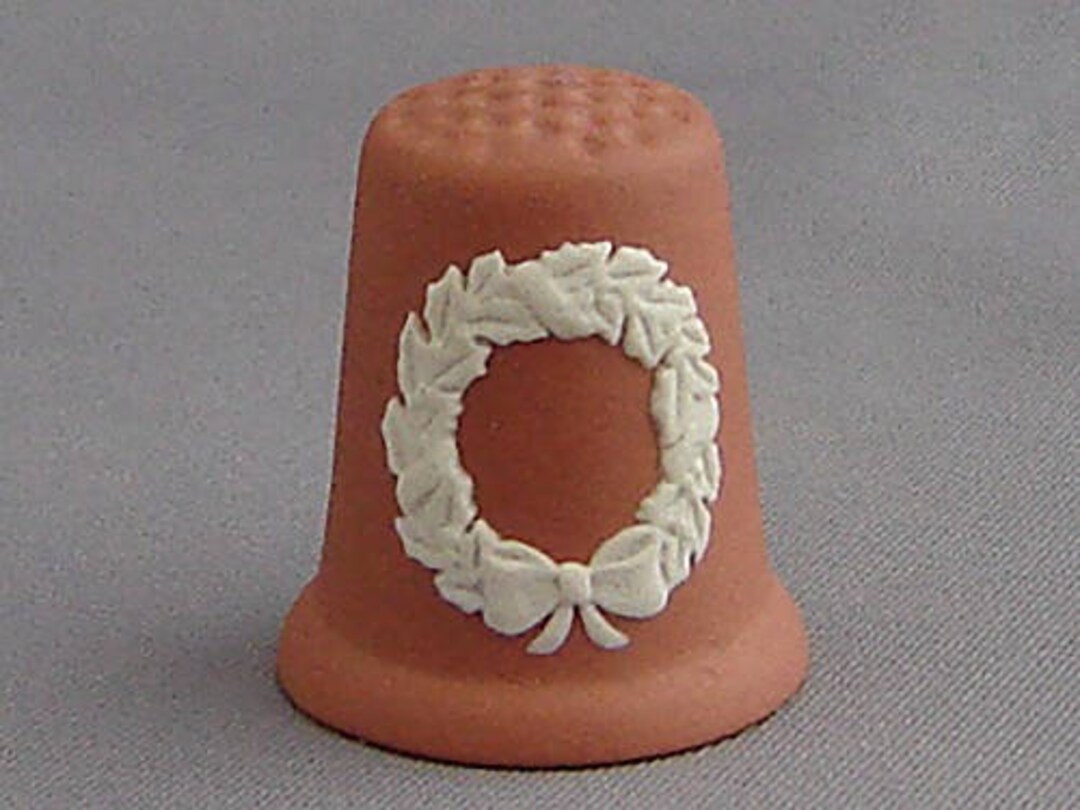 Wedgwood Thimble Christmas 1984 Wreath Terracotta - Etsy