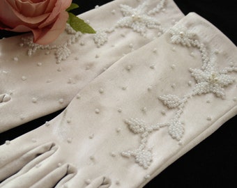 Women's Formal gloves UNUSED Ivory /Cream Evening gloves With Faux Pearls Satin Nylon Stretch One size 7 -8.5 for wedding /bride /prom