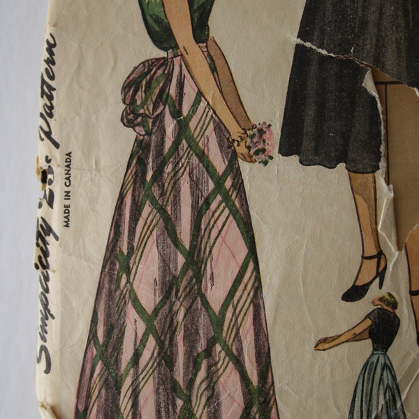 1940s Women's Day or Evening Skirt long or short length Women's size WAIST 26"  Hip 35", Antique Sewing Pattern Simplicity 2024