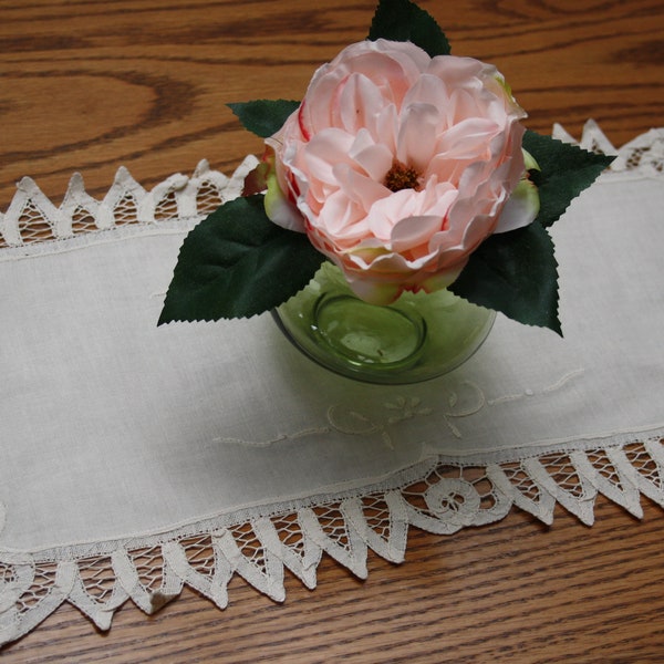 Battenburg Lace Table Runner NEW Dresser Scarf Ecru Color UNUSED Vintage Find from the 1990s for centerpiece or doily /tray liner /crafts