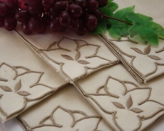 VINTAGE Embroidered Linene Napkins UNUSED Set for 5 Dinner Lunch Tea, Beige Cloth Table wear