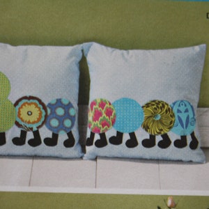 Appliqued Pillow Patterns /Fun pillows with variations UNCUT Simplicity 1929 sewing pattern DECOR pillows image 4