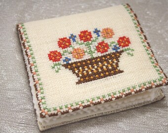 Vintage Needle Case /Pin Case /Holder for Travel Purse LOVELY handmade embroidered case with cross stitch design, 1970s sewing notions