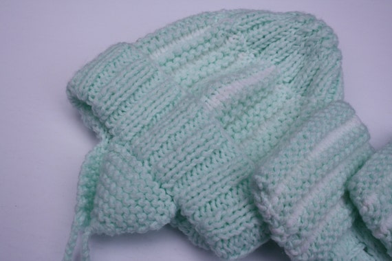 Hand Knitted Baby Bonnet /Hat and Booties, Vintag… - image 3