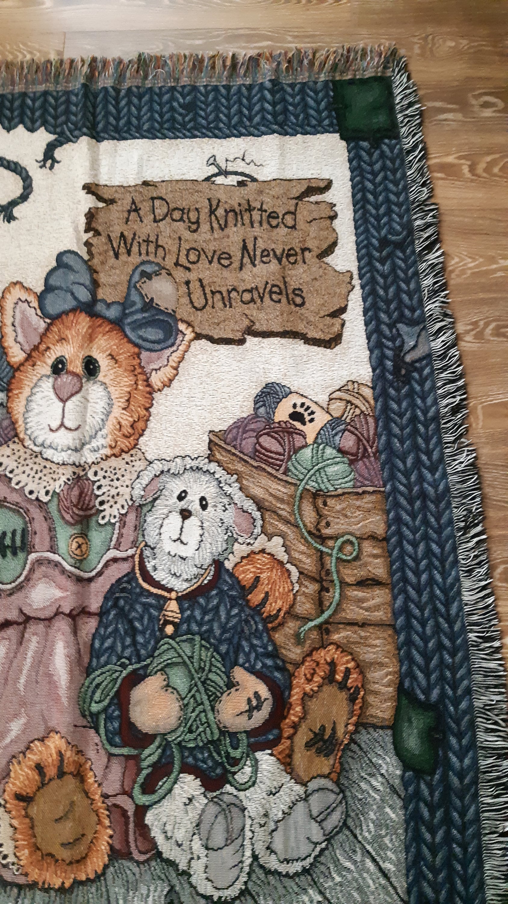Afghan BOYDS BEARS Blanket Throw or Wall Hanging, VINTAGE Tapestry