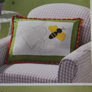 Appliqued Pillow Patterns /Fun pillows with variations UNCUT Simplicity 1929 sewing pattern DECOR pillows image 5
