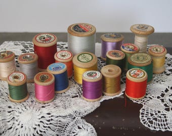 Vintage - Antique Wooden Spools of Thread Lot of 18 assorted sizes and colors