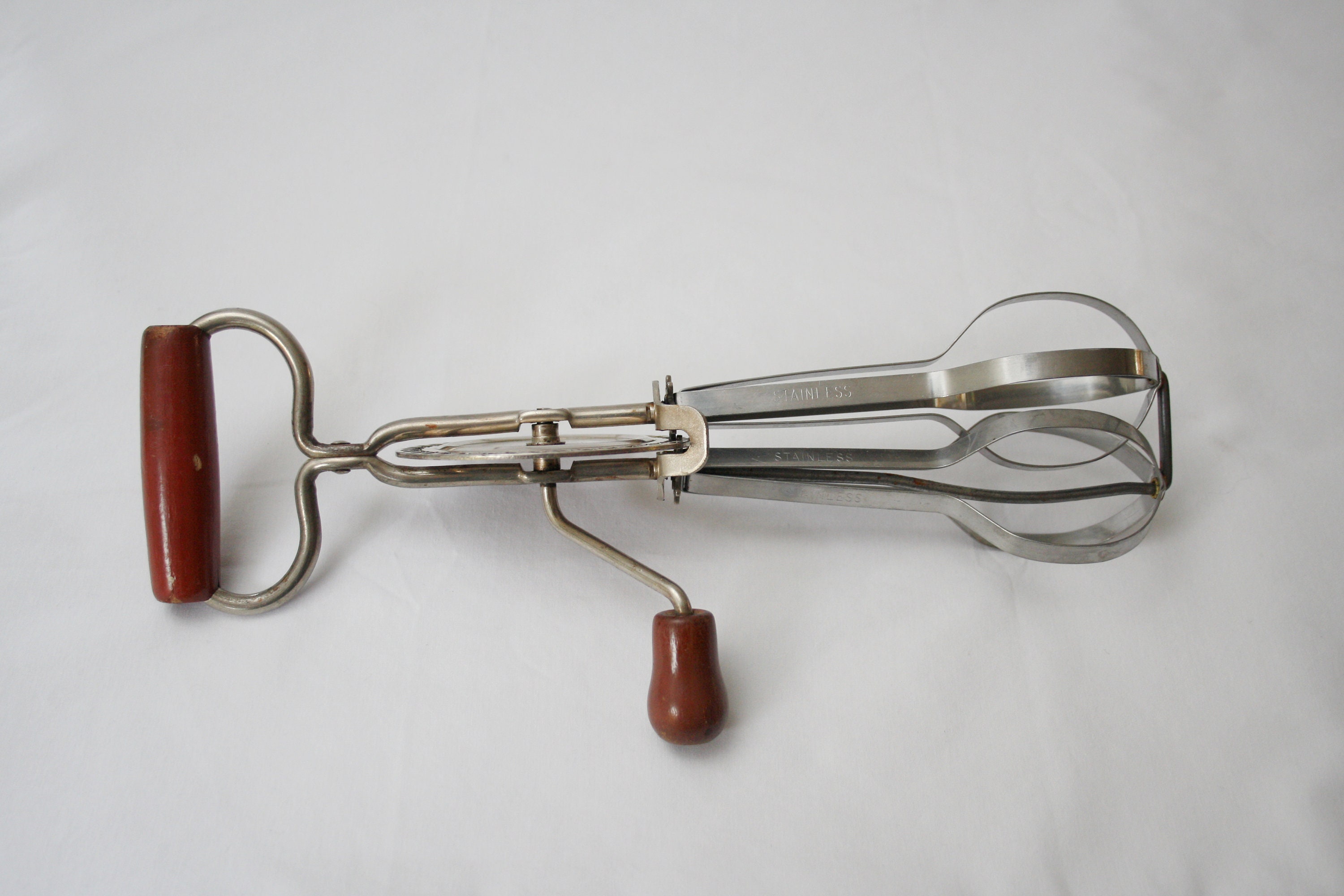  Old Fashioned Amish Crafted Manual Hand Beater - Vintage Style!  Proudly Made in The USA!: Home & Kitchen