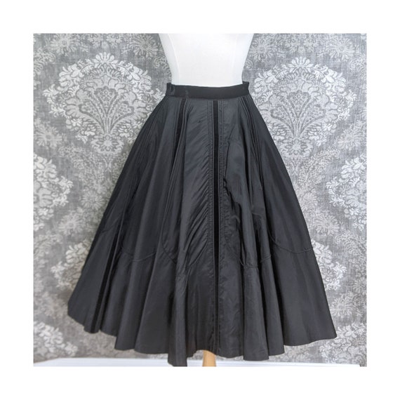 vintage AS IS 1950s black circle skirt