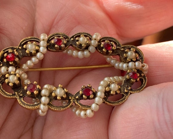 Beautiful Ruby Red Sets Faux Pearls Gold Tone Bro… - image 7