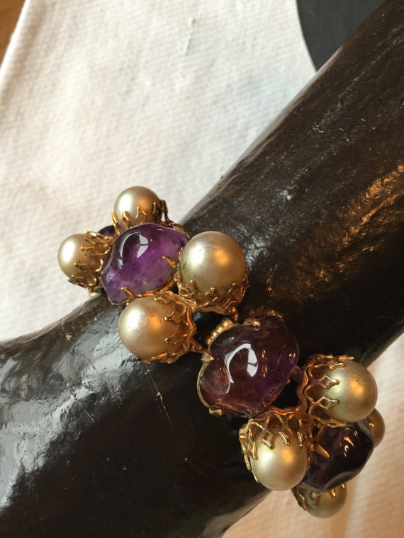 Vintage Amethyst resin, Faux Pearl, Gold Tone Bra… - image 8