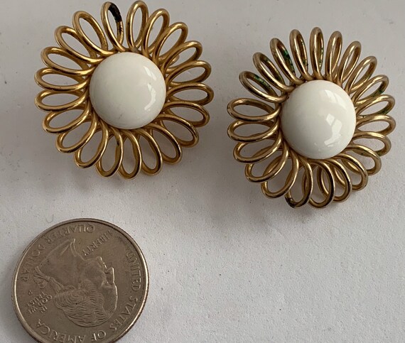 Vintage Emmons Clip Earrings Swirl Gold Tone Whit… - image 5