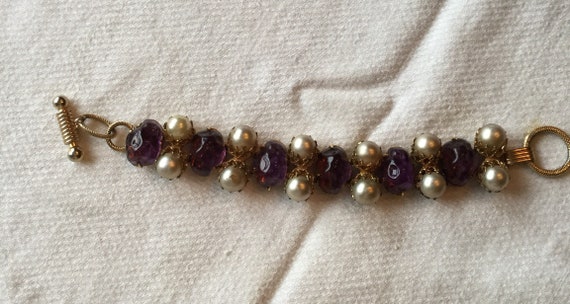 Vintage Amethyst resin, Faux Pearl, Gold Tone Bra… - image 4