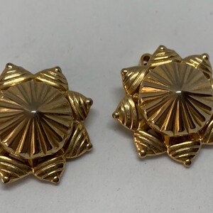 Vintage Coro Hexagon Gold Tone clip Earrings