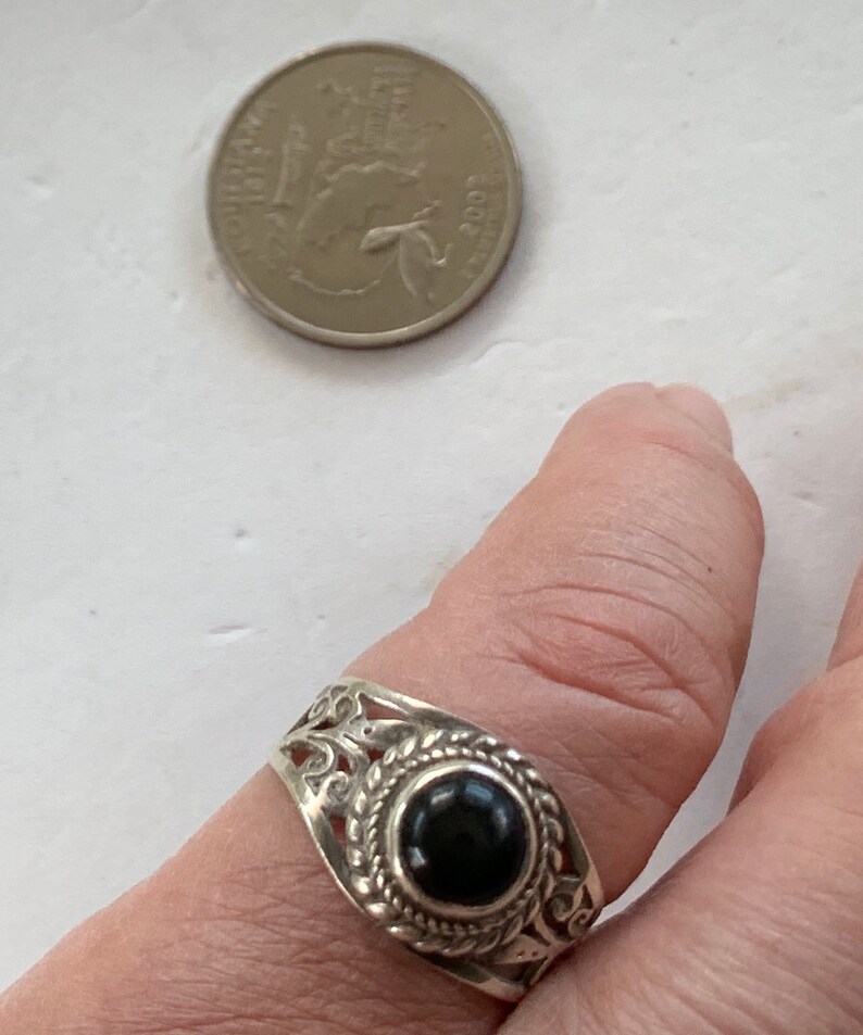 Vintage Bezel Onyx 925 Filigree Silver Ring sz 8