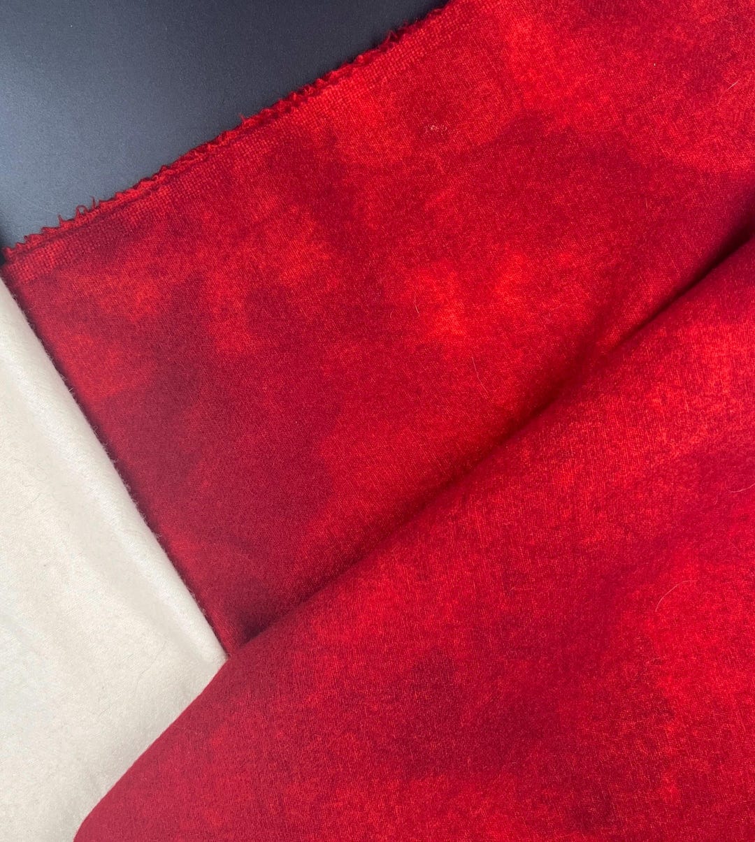 Holly Berry Red V4, Rug Hooking Wool, Fat Quarter - Etsy