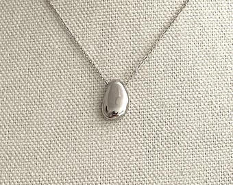 Elegant droppformad halsband, guld- eller silverpläterat minimalistiskt halsband, liten stendroppe-berlock, enkla vardagssmycken, present till henne