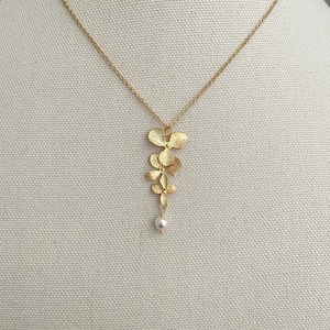 Beautiful Triple Orchid Flower Necklace with White Pearl Floral Necklace, Flower Necklace for Bridesmaids for Wedding, Gift