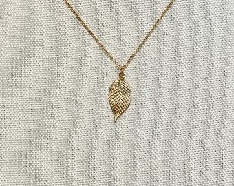 Collar de hoja dorada, Collar de la última hoja, Collar con dije de hoja dorada, Collar con colgante de hoja para mujer como regalo