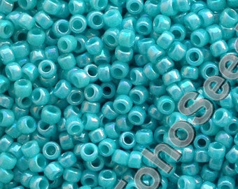 10g Toho Seed Beads 15/0 seed bead green Turquoise Rainbow TR-15-413 rocaille size 15 turquoise green ab