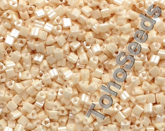 10g Triangle Beads toho size 11/0 Lustered Light Beige TG-11-123 Rocailles size 11/0 Pearl Cream Ivory