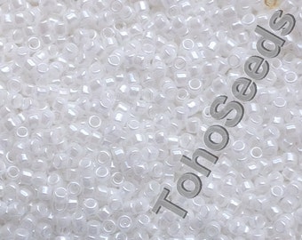 10g Toho Beads 15/0 Opaque Lustered White TR-15-121 Rocailles size 15 small rocailles 1mm snow white