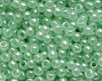 10g Toho Beads 11/0 Ceylon Celery TR-11-144 Toho Rocailles size 11 Mint Green mini rocailles 2mm green jade seed beads