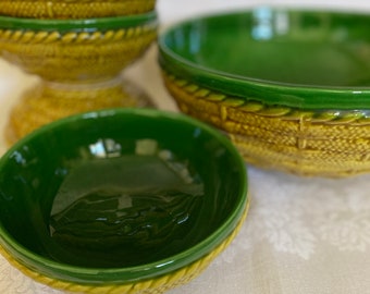 5 Piece Italian Majolica Serving Bowl Set Green and Gold Basketweave Design