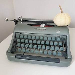 Vintage green typewriter  - Torpedo 30 typewriter -  Working typewriter- German typewriter - green typewriter