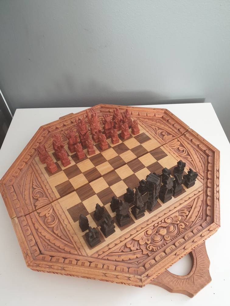 made from marble teak wood Antique-style hand-carved Thai wooden chess pieces 