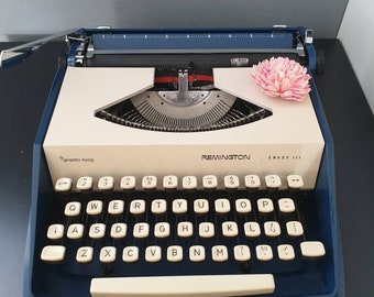 Sperry Remington  typewriter - Vintage remington Typewriter navy blue - office decor - working - sperry rand - QWERTY
