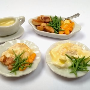 Dolls House Food: Miniature Food - Realistic; Delicious Hot Roast Chicken Dinner with Vegetables, Roast Potatoes & Gravy;  Handmade; OOAK