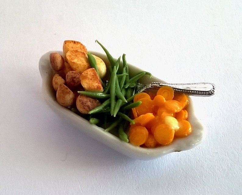 Dolls House Food Miniature Food 1:12 scale China Serving Dish of Roast Potatoes Creamy Mashed Potatoes French Fries / Chips image 5