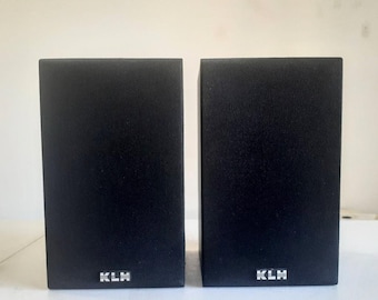 Pair of KLH 9005 Satellite 50W 8 Ohm 2 Way Bookshelf Speakers (9&quot; x 5 1/2&quot; x 5&quot;) /Tested & Works And Sounds Great!