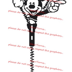 Può includere: Arte pixelata in bianco e nero di Topolino che punta a destra. L'immagine è un download digitale per uno schema di punto croce. Il testo "Star Yarns... please do not copy... respect the graphers..." è ripetuto in tutta l'immagine.